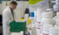 Стоит ли покупать лекарства в интернет-аптеках?
